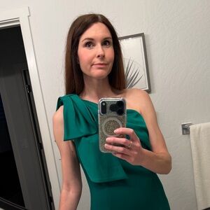 Meet your Posher, Courtney